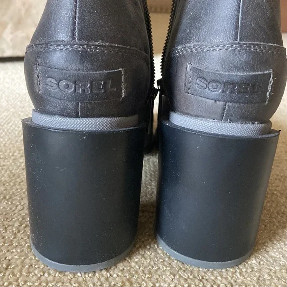 New Sorel boots! - Picture 2 of 5